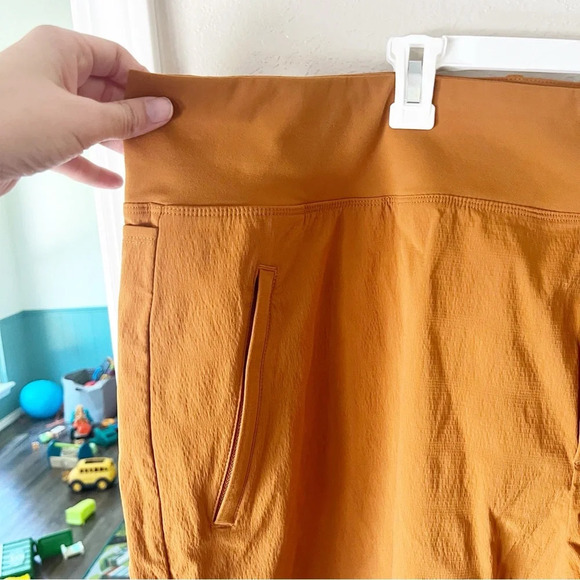 Athleta Shorts Women's 26 Trekkie North Pull On Outdoor Gorpcore NWT - Picture 4 of 12